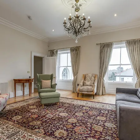 Award Winning, 2 Bedroom Apartment.10mins To City Apartamento *